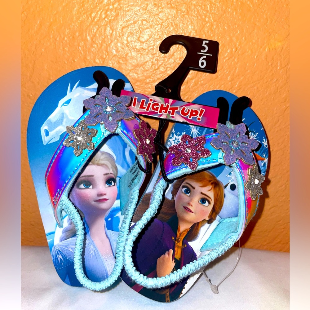Frozen Light-up Sandals!